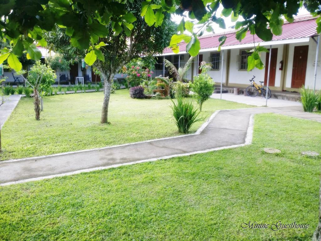Minine Guesthouse Silang Экстерьер фото